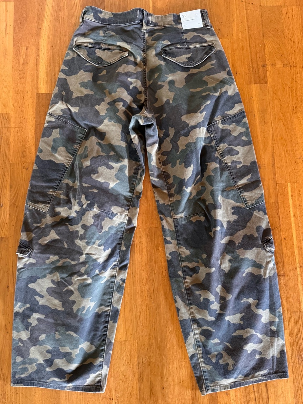 CITIZENS OF HUMANITY FLIGHT PANT IN CAMO SIZE 27 - Picture 5 of 6